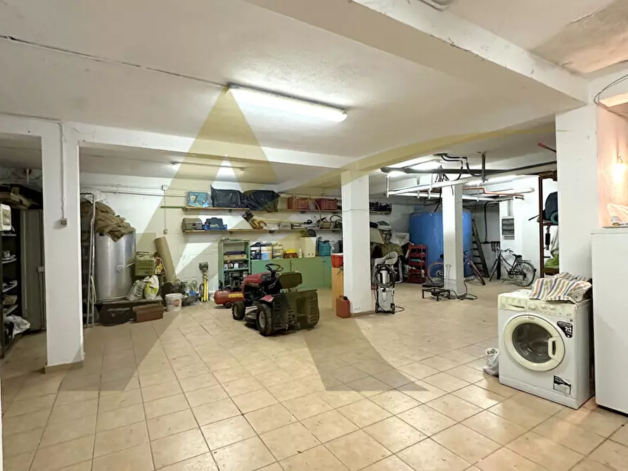 Immagine 38 di Villa in vendita  in Appia Sud 217 a Velletri