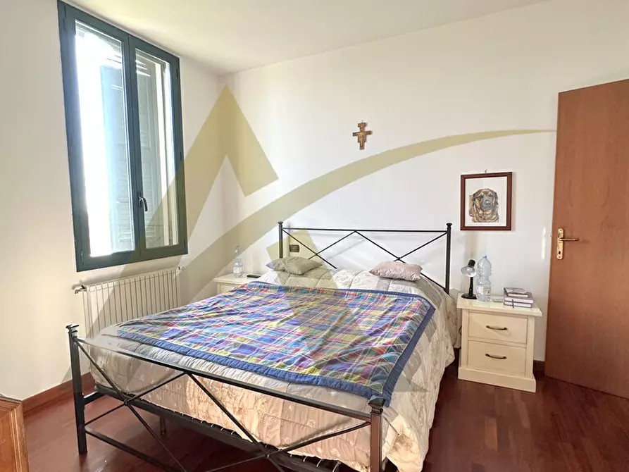 Immagine 33 di Villa in vendita  in Appia Sud 217 a Velletri