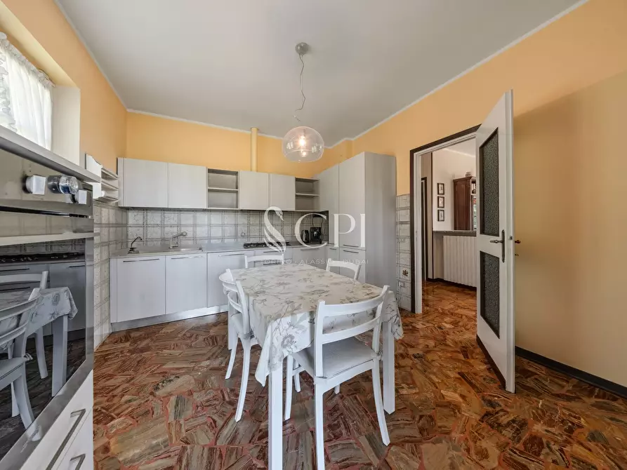 Immagine 9 di Villa in vendita  in Via Pianzaghi 4 a Borgo Ticino