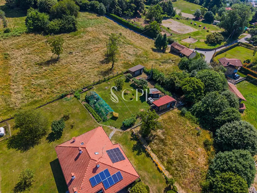Immagine 7 di Villa in vendita  in Via Pianzaghi 4 a Borgo Ticino