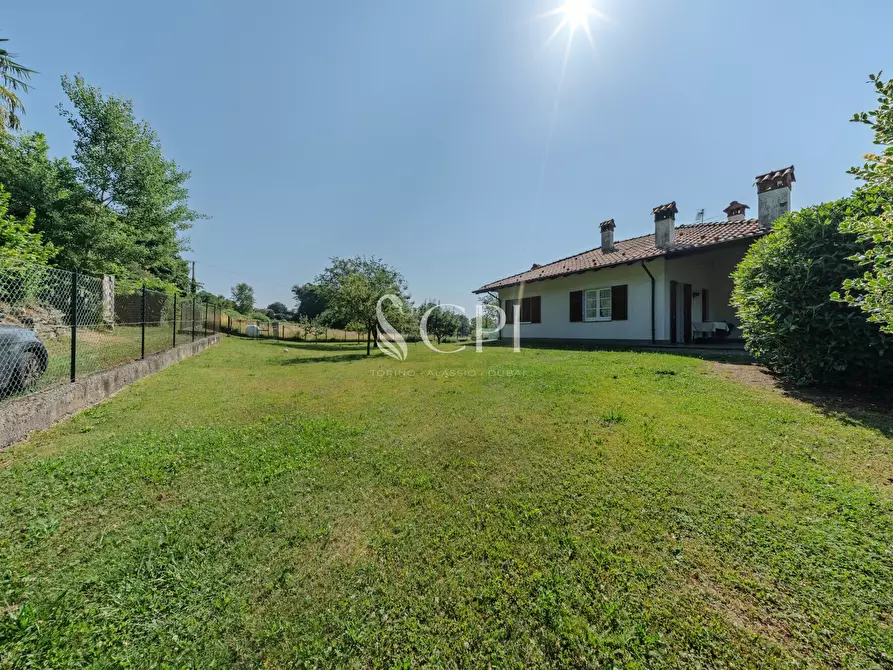 Immagine 29 di Villa in vendita  in Via Pianzaghi 4 a Borgo Ticino