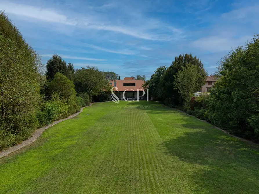 Immagine 1 di Villa in vendita  in Via Giovanni Boccaccio 54/F a Saronno