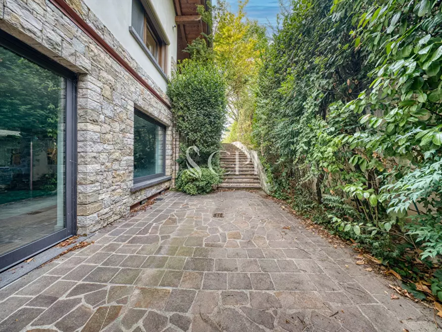 Immagine 48 di Villa in vendita  in Via Giovanni Boccaccio 54/F a Saronno