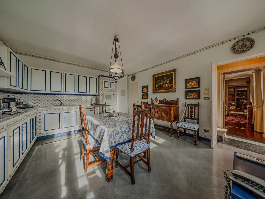 Immagine 36 di Villa in vendita  in Strada Moncanino 6 a Andezeno