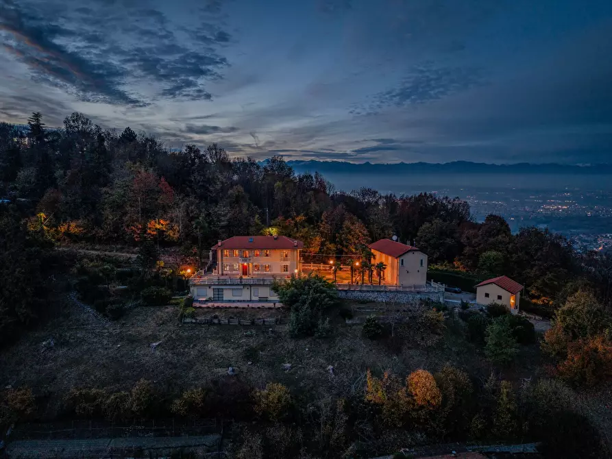 Immagine 6 di Villa in vendita  in Strada Moncanino 6 a Andezeno