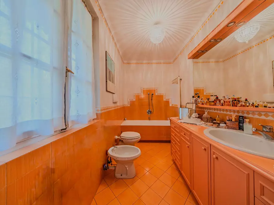 Immagine 46 di Villa in vendita  in Strada Moncanino 6 a Andezeno