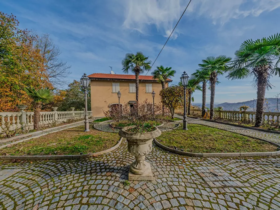 Immagine 11 di Villa in vendita  in Strada Moncanino 6 a Andezeno