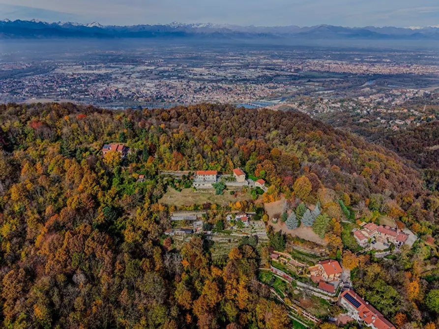 Immagine 4 di Villa in vendita  in Strada Moncanino 6 a Andezeno