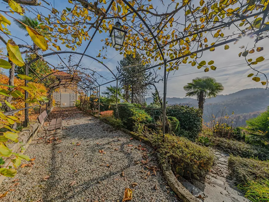 Immagine 22 di Villa in vendita  in Strada Moncanino 6 a Andezeno