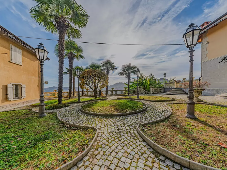 Immagine 9 di Villa in vendita  in Strada Moncanino 6 a Andezeno