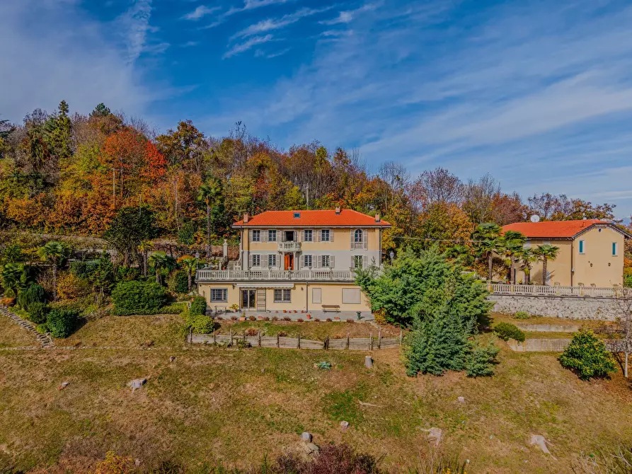 Immagine 1 di Villa in vendita  in Strada Moncanino 6 a Andezeno