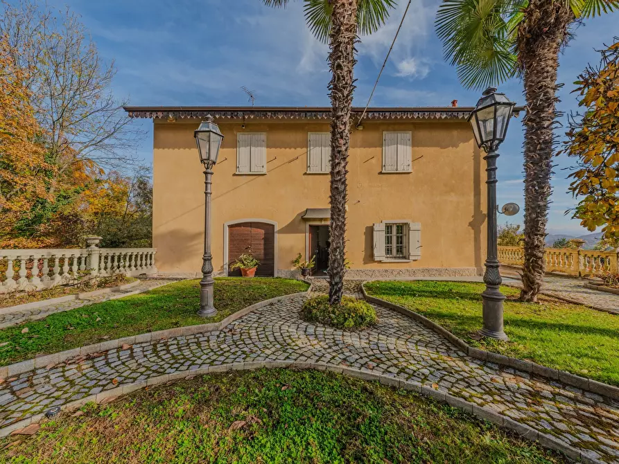 Immagine 10 di Villa in vendita  in Strada Moncanino 6 a Andezeno