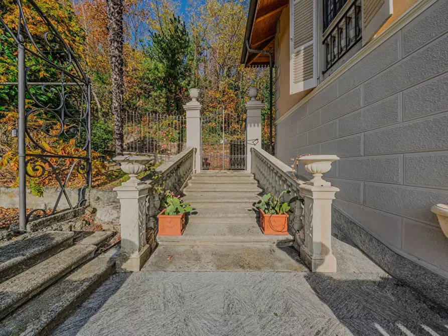 Immagine 19 di Villa in vendita  in Strada Moncanino 6 a Andezeno