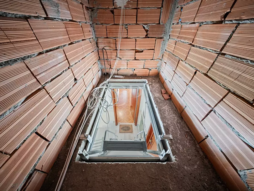 Immagine 26 di Appartamento in vendita  in Via San Salvatore 54 a Briaglia