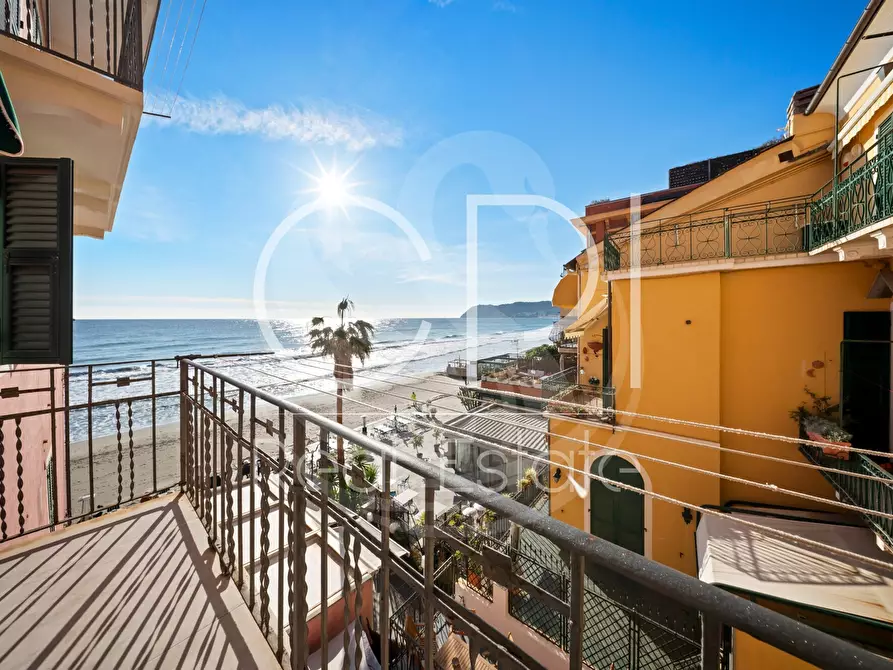 Immagine 28 di Appartamento in vendita  in Vico Silvestri 4 a Alassio