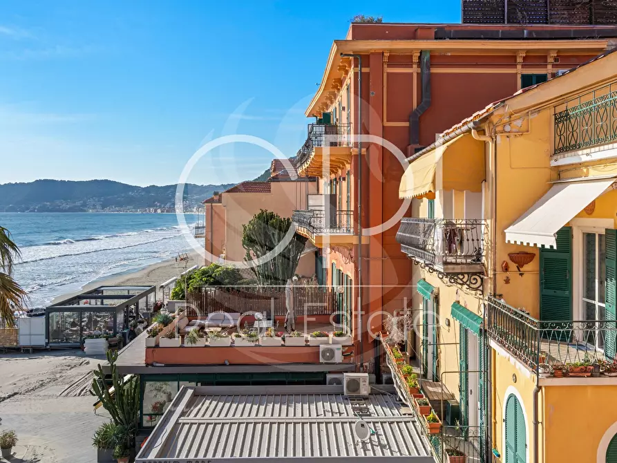 Immagine 34 di Appartamento in vendita  in Vico Silvestri 4 a Alassio