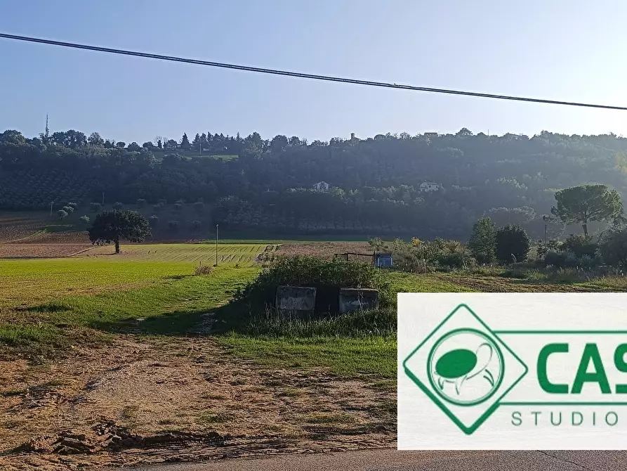 Immagine 2 di Palazzo in vendita  in CONTRADA CAMPOGIANO a Corridonia