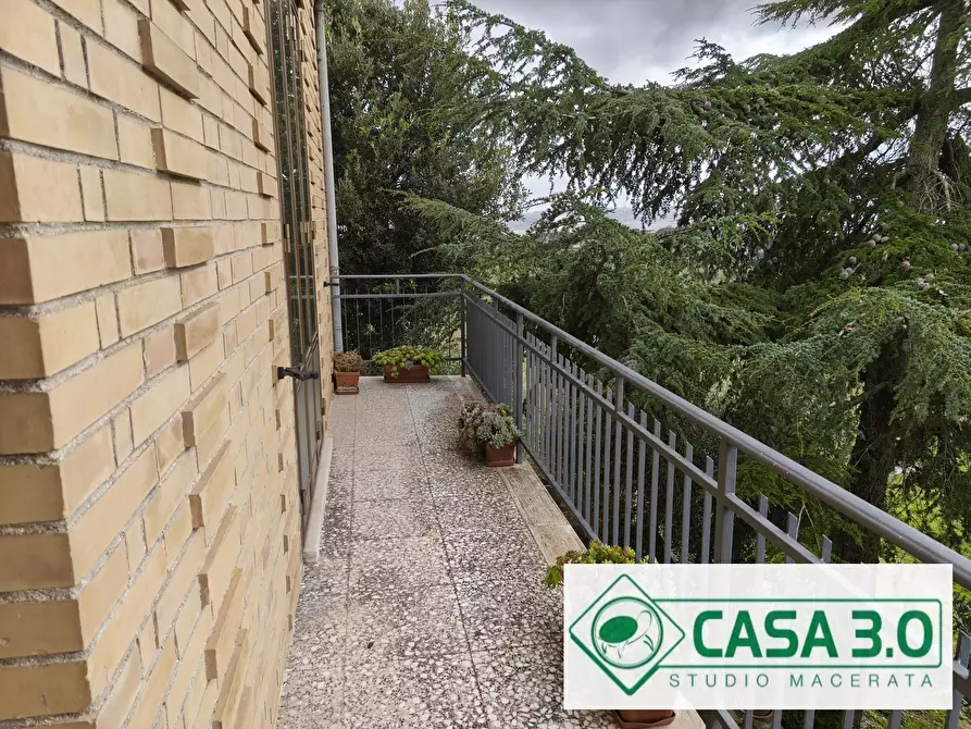 Immagine 12 di Villa in vendita  in CONTRADA CIMARELLA 14 a Macerata