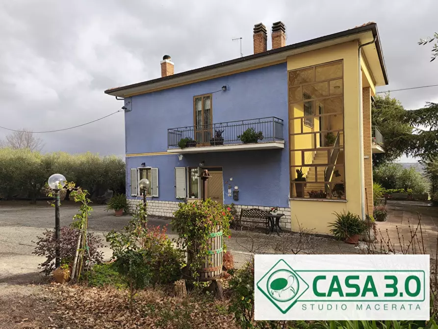 Immagine 27 di Villa in vendita  in CONTRADA CIMARELLA 14 a Macerata