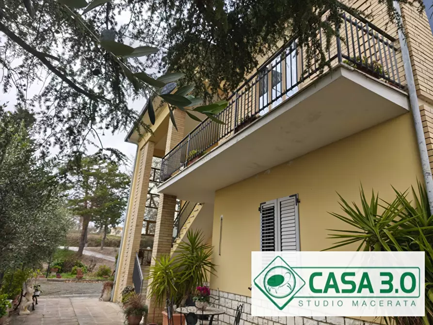 Immagine 28 di Villa in vendita  in CONTRADA CIMARELLA 14 a Macerata