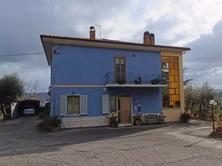 Immagine 33 di Villa in vendita  in CONTRADA CIMARELLA 14 a Macerata