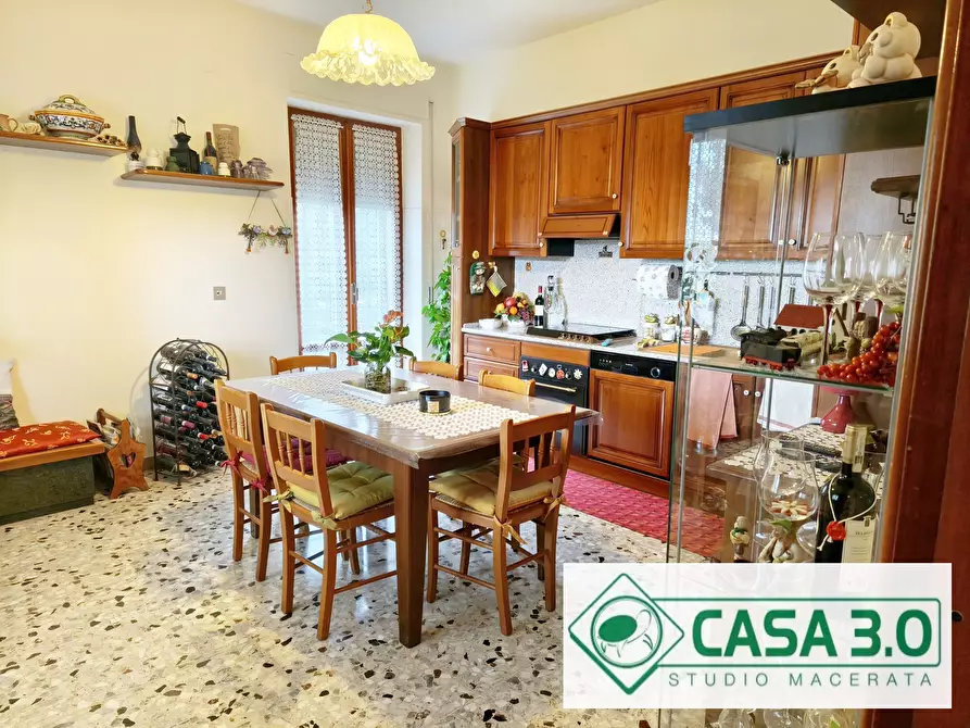 Immagine 21 di Villa in vendita  in CONTRADA CIMARELLA 14 a Macerata