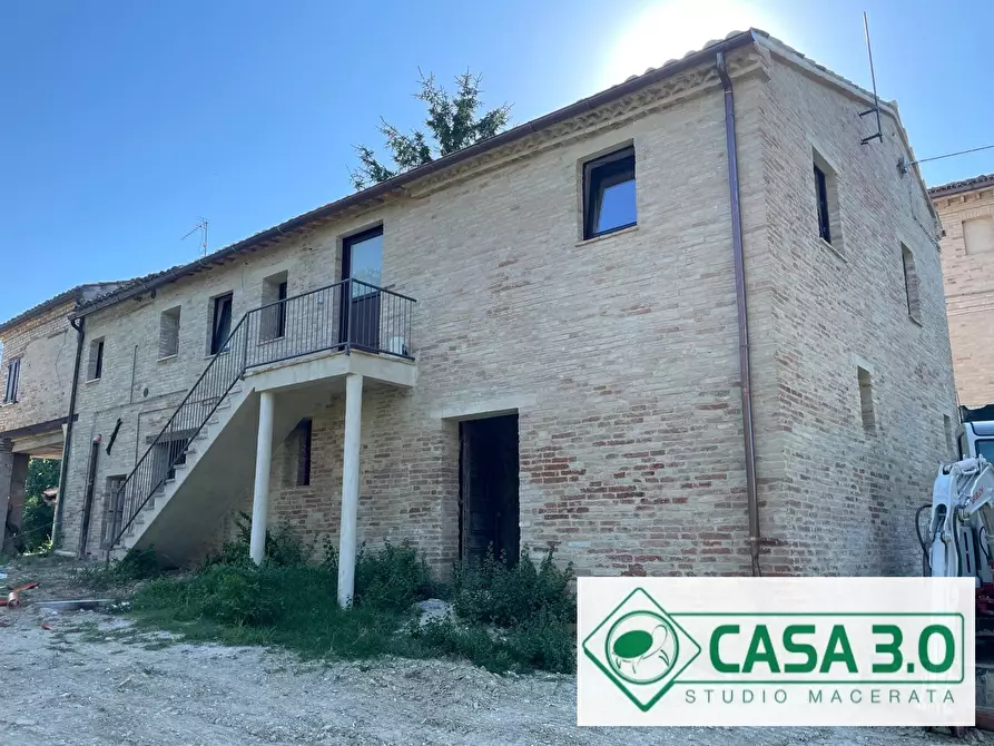 Immagine 8 di Casa colonica in affitto  in CONTRADA FONTESCODELLA 30 a Macerata