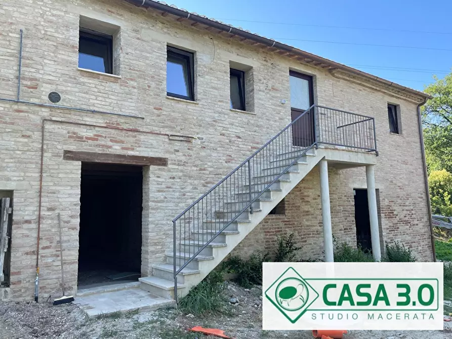 Immagine 1 di Casa colonica in affitto  in CONTRADA FONTESCODELLA 30 a Macerata