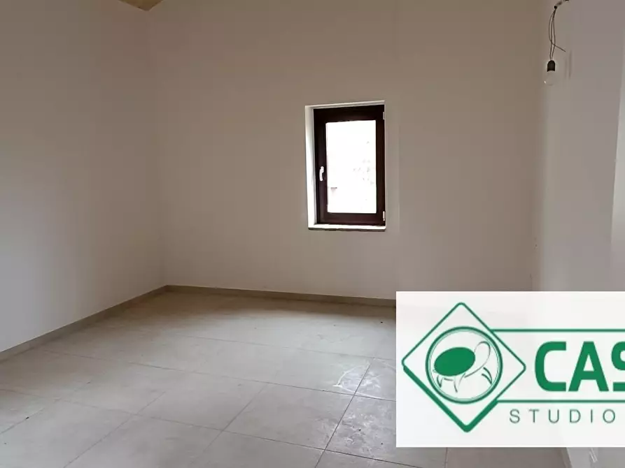 Immagine 14 di Casa colonica in affitto  in CONTRADA FONTESCODELLA 30 a Macerata