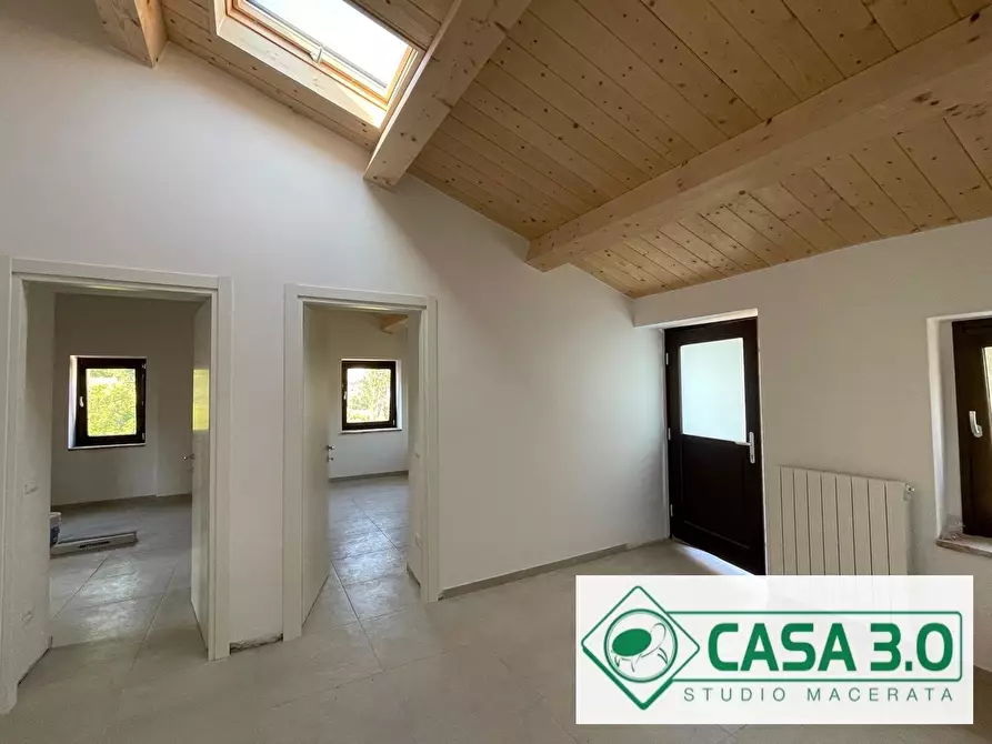 Immagine 5 di Casa colonica in affitto  in CONTRADA FONTESCODELLA 30 a Macerata