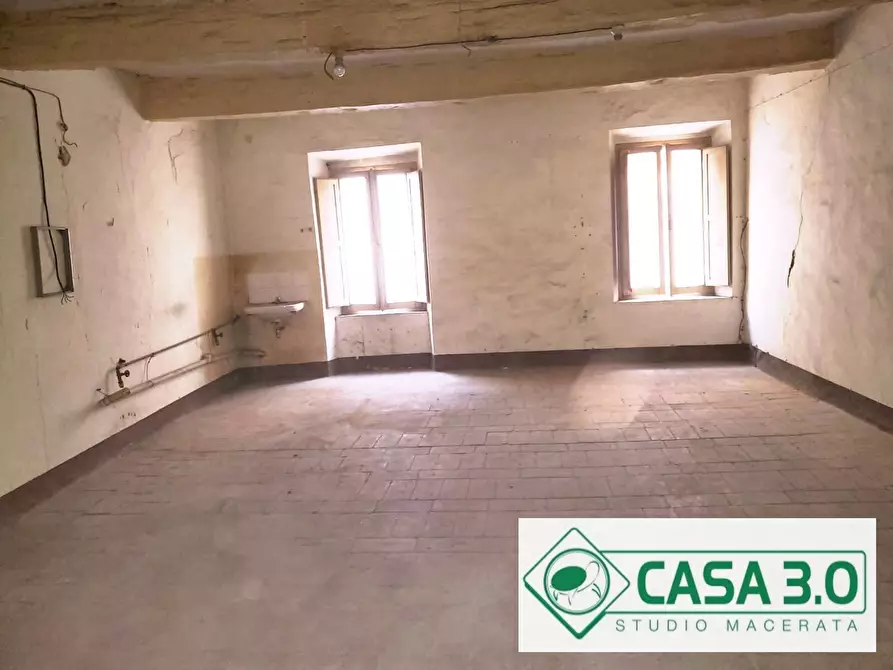 Immagine 8 di Capannone industriale in vendita  in CRISPI 35 a Macerata