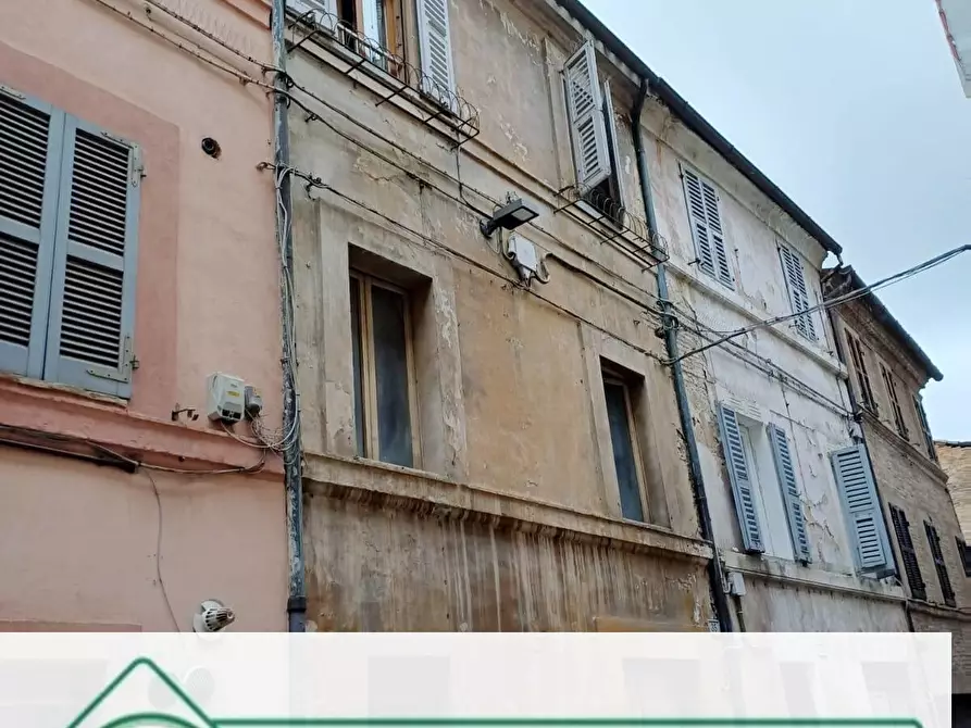 Immagine 3 di Capannone industriale in vendita  in CRISPI 35 a Macerata