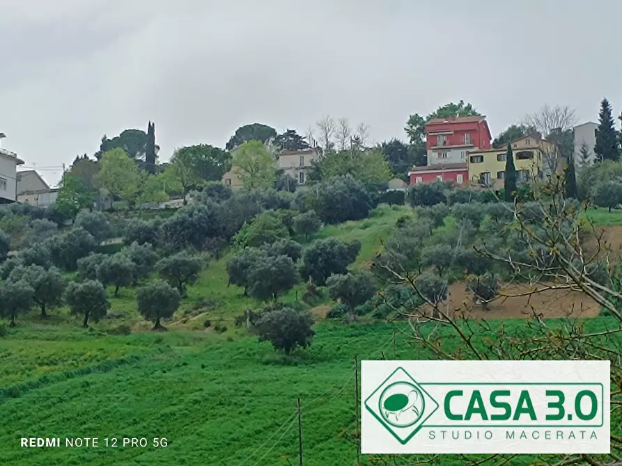 Immagine 1 di Palazzo in vendita  in CONTRADA PACE a Macerata