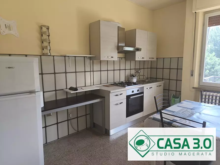 Immagine 5 di Appartamento in vendita  in CARRARECCIA 3 a Macerata