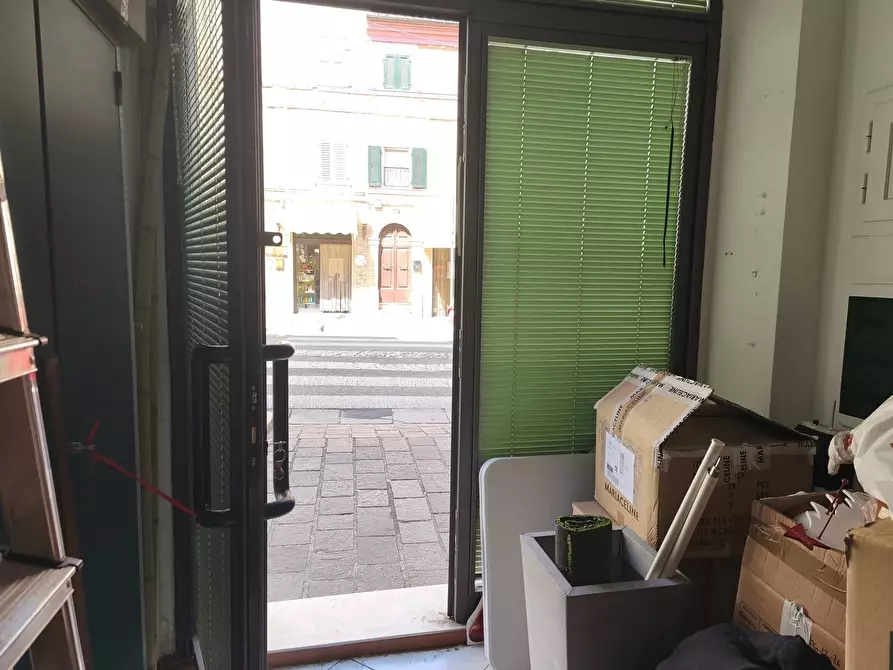 Immagine 7 di Locale commerciale in vendita  in CORSO CAIROLI 148 a Macerata