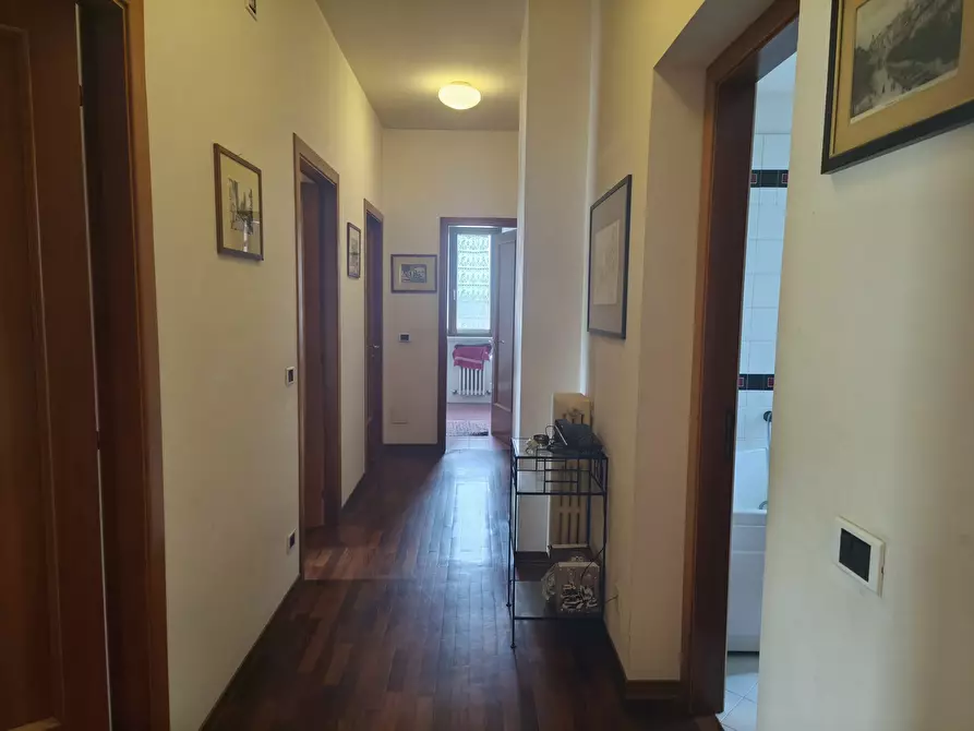 Immagine 21 di Villa in vendita  in DEI VELINI 146 a Macerata