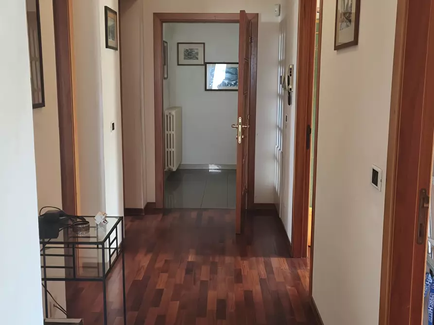 Immagine 38 di Villa in vendita  in DEI VELINI 146 a Macerata
