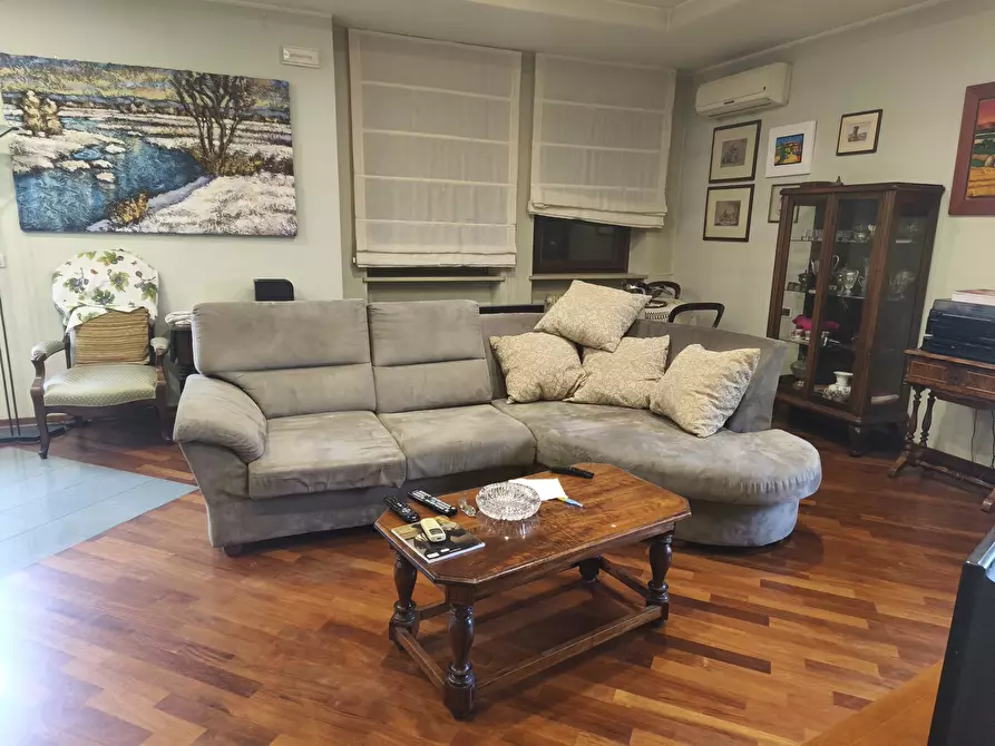 Immagine 53 di Villa in vendita  in DEI VELINI 146 a Macerata