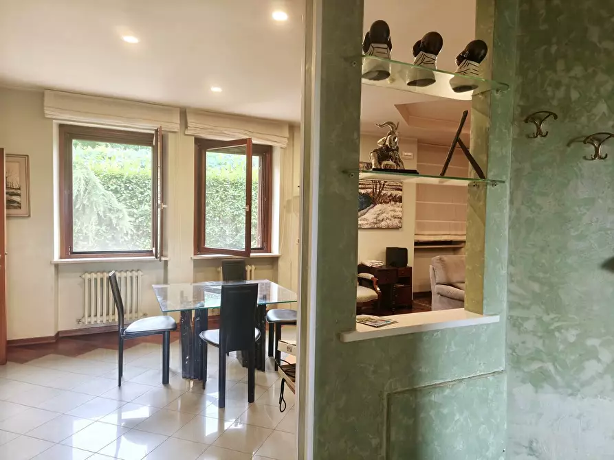 Immagine 15 di Villa in vendita  in DEI VELINI 146 a Macerata