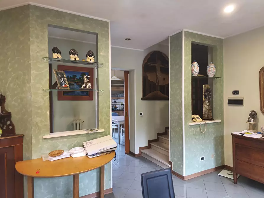 Immagine 10 di Villa in vendita  in DEI VELINI 146 a Macerata