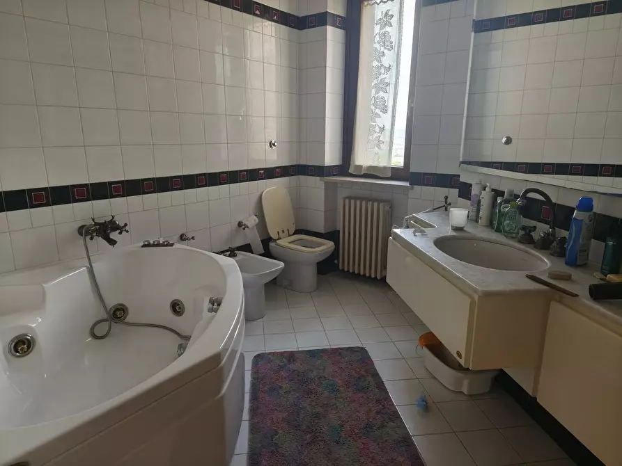 Immagine 28 di Villa in vendita  in DEI VELINI 146 a Macerata