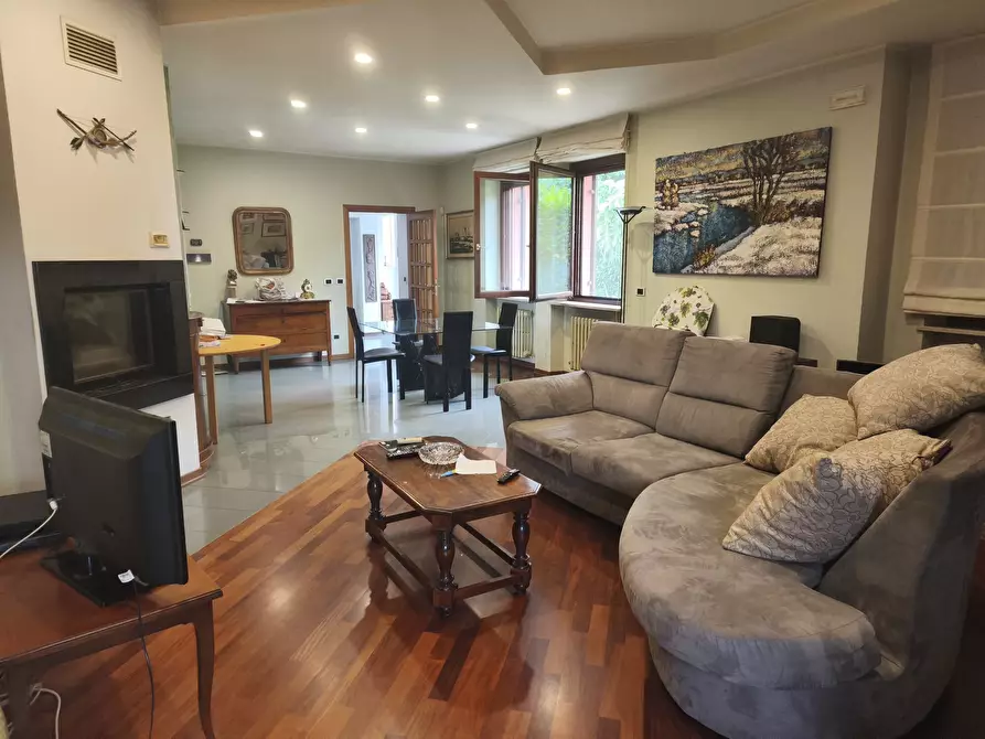 Immagine 19 di Villa in vendita  in DEI VELINI 146 a Macerata