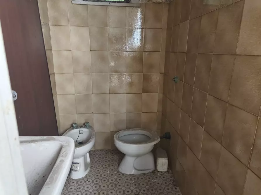 Immagine 4 di Magazzino in affitto  in M. D'AZEGLIO 47 a Civitanova Marche