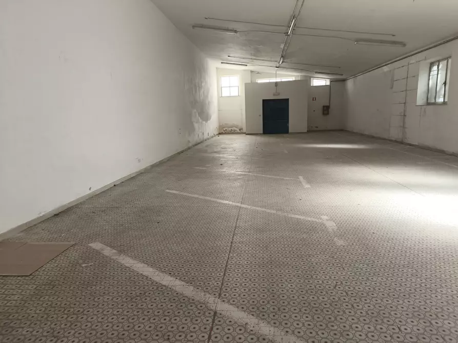 Immagine 4 di Capannone industriale in affitto  in M. D'AZEGLIO 47 a Civitanova Marche