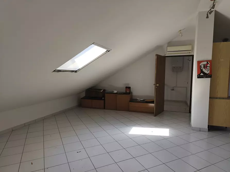 Immagine 10 di Villa in vendita  in PASSO DEL BIDOLLO 66/B a Corridonia