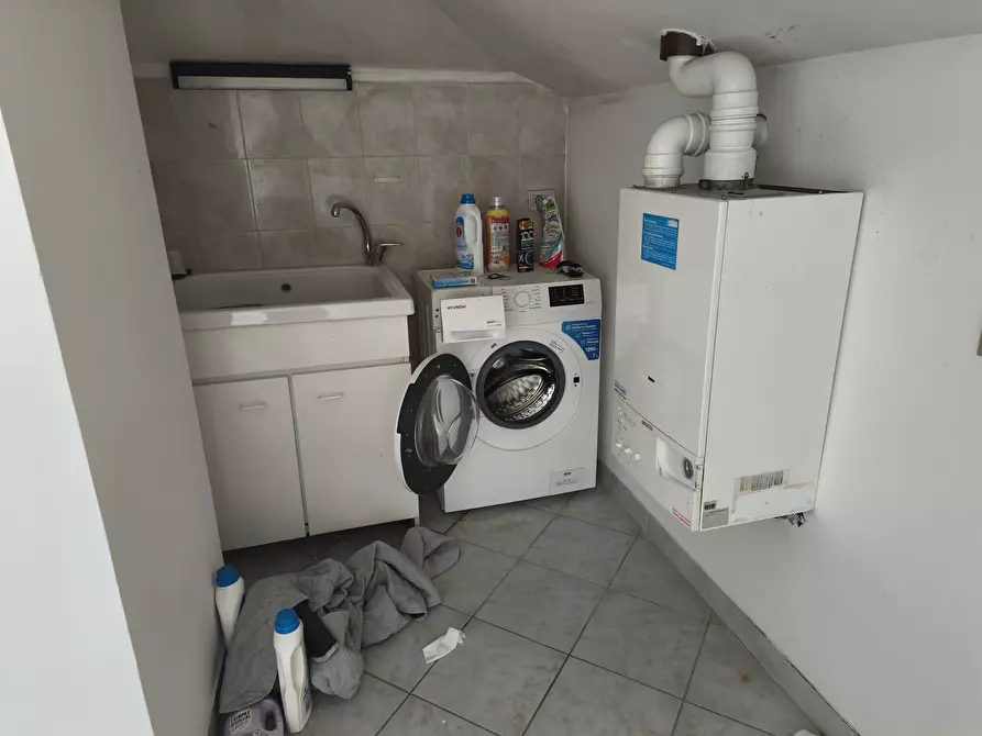 Immagine 23 di Appartamento in vendita  in VIA DON GIOVANNI BOSCO TREIA 20 a Appignano