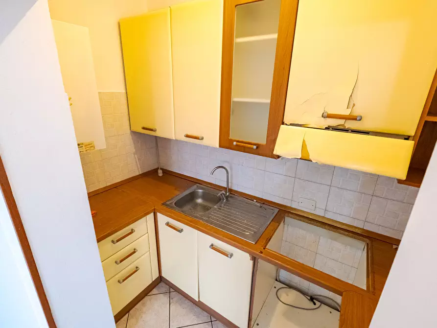 Immagine 14 di Appartamento in vendita  in VIA Nievo 11 a Baranzate