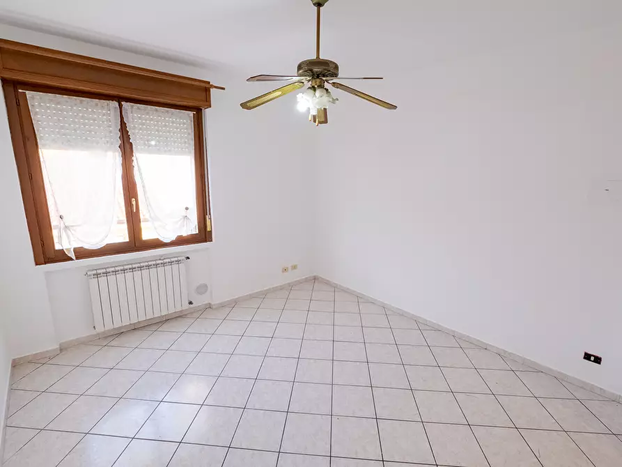 Immagine 10 di Appartamento in vendita  in VIA Nievo 11 a Baranzate