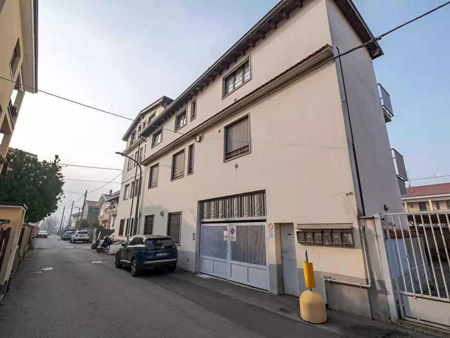 Immagine 29 di Appartamento in vendita  in VIA Nievo 11 a Baranzate