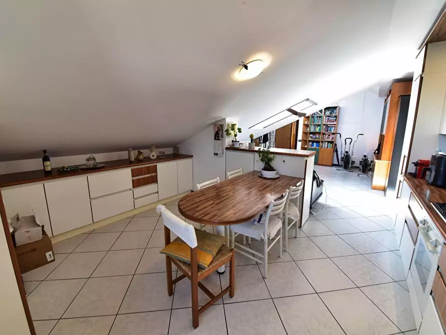 Immagine 3 di Appartamento in vendita  in VIA Edison 30 a Solaro